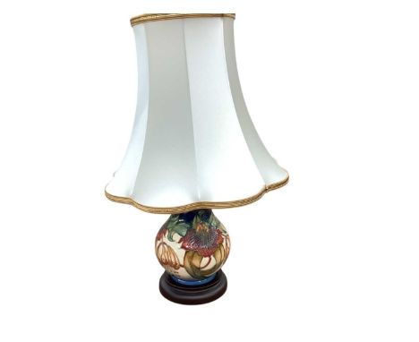 Moorcroft pottery table lamp decorated in the Anna Lily pattern