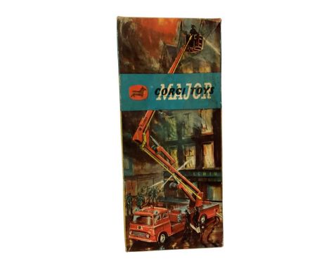 Corgi Major toys, Simon Snorkel Fire engine, boxed 1127 (1)