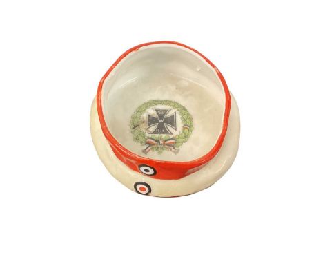 Imperial German novelty porcelain ashtray in the form of a Garde du Corps field cap with polychrome printed First World War I