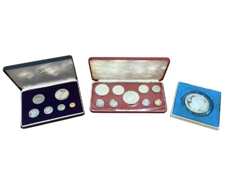 World - Mixed proof coinage to include sets containing some silver, Bahamas nine coin set 1974, British Virgin Islands six co