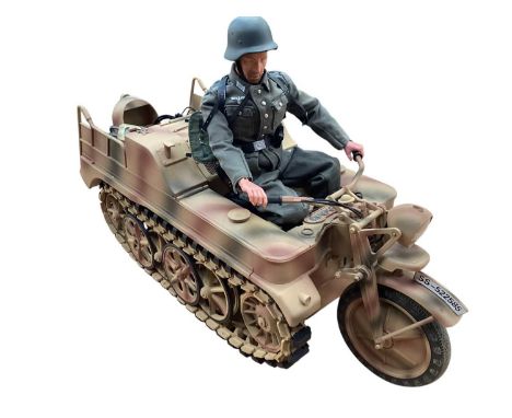 Did Co WWII 1/6th scale German Kettenkrad with trailer and accessories, plus German action figure
