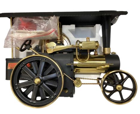 Wilesco live steam roller traction engine, boxed (1)