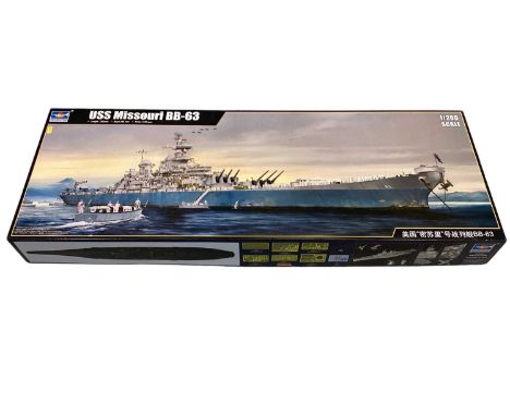 Trumpeter 1:200 scale USS Missouri BB-63 model kit, boxed 03705 (no hull) and Tamiya 1:350 scale USS New Jersey Battleship BB