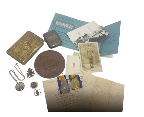 First World War Memorial (death) plaque named to Ernest Jakes, together with War and Victory medals named to 235914 PTE. E. J
