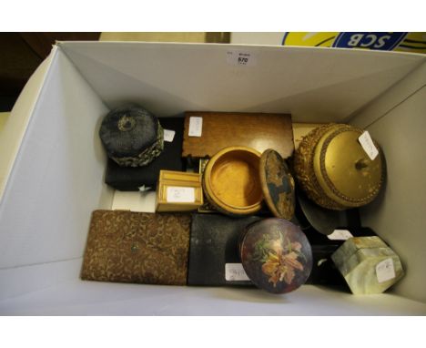 A variety of jewel &amp; trinket boxes