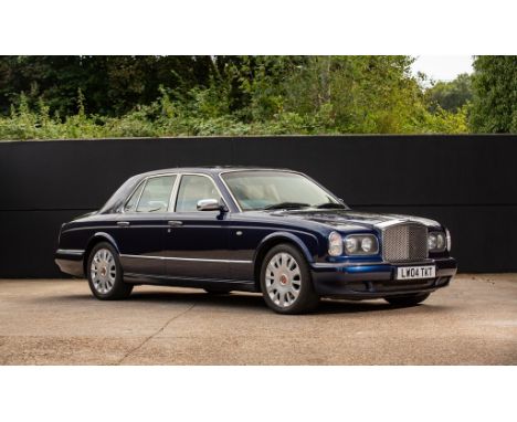 Mulliner specificationDesirable Peacock Blue over Cotswold hide combinationIn 1998 the Bentley Arnage was launched, replacing