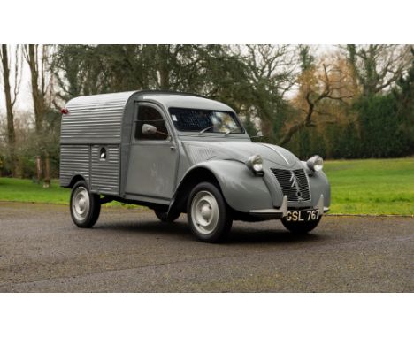 Ranking alongside the Volkswagen Beetle, Mini and Land Rover as one of the classic mass-produced cars of the post-war era, Ci