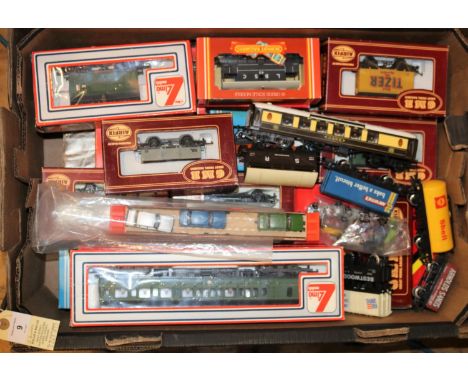 Quantity of OO gauge model railway. By Hornby, Lima, GMR etc. GWR King Class King Henry VIII, RN6013. A BR 3F 0-6-0T Jinty RN