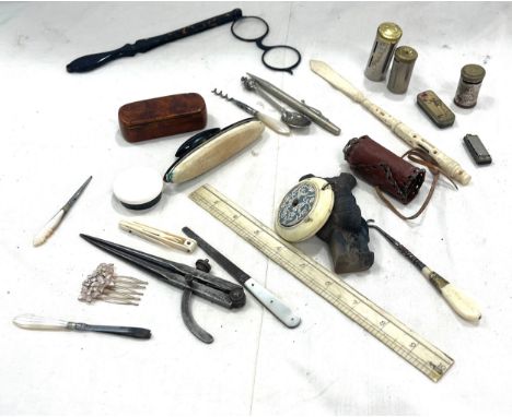 Tray of collectables to include various antique bone pieces, spectacles, snuff box, stanhope, rule etc