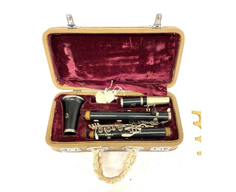 Vintage cased kenosha USA clarinet - in need of repair 