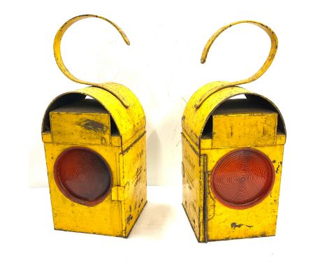 2 Vintage Chalwyn traffic lights / lanterns