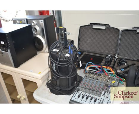 A Elumen 8 disco light