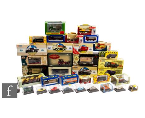 A collection of assorted modern diecast models, many railway scale, to include Corgi, Lledo Trackside, Lledo Vanguards, Oxfor