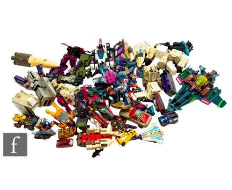 A mixed box of vintage and modern Hasbro Transformers, mostly Decepticons, to include Soundwave, Seacons, Pretender, etc.