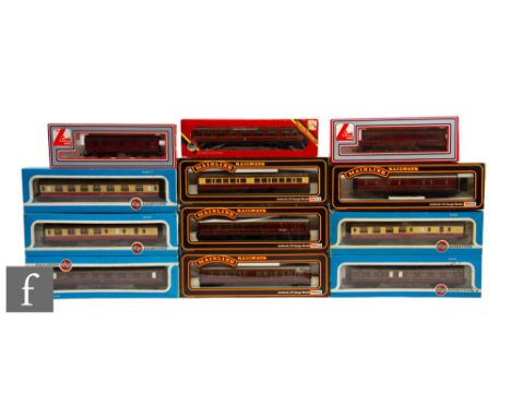 A collection of assorted OO gauge coaches, to include AirFix, Mainline, Lima and Hornby, all boxed. (12)
