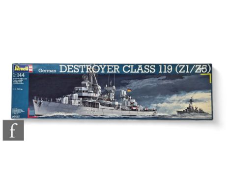 A Revell 05097 German Destroyer Class 119 (Z1/Z5) 1:144 scale plastic model kit, appears unstarted and complete.