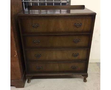 A vintage 4 drawer chest of drawers 79cm wide x 91cm tall.