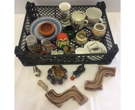 A tray of small ceramic items to include: Szeiler, Goebels and Royal Doulton.