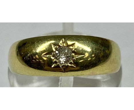 18CT GOLD RING SET WITH SMALL DIAMOND, size L, 3.2gmsProvenance: private collection Conwy