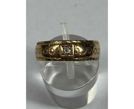 9CT ROSE GOLD RING with engraved decoration and set with a small diamond, size Q, 3gmsProvenance: private collection Conwy