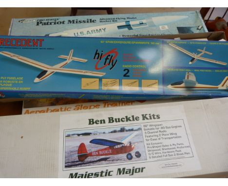 Patriot Missile Advanced flying model rocket kit US Army, Aerobatic slope trainer Balsacraft model plane Coyote, Ben Buckle M