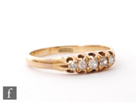 An early 20th Century five stone diamond boat shaped ring, weight 3.4g, ring size U. 