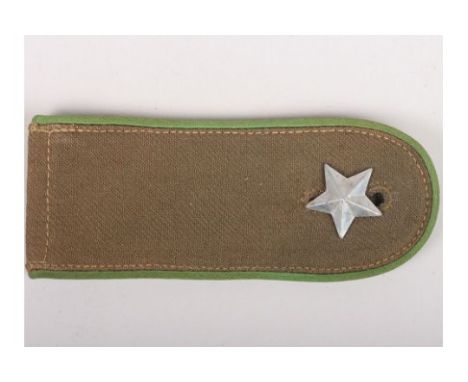 Rare WW2 German DAK Tropical “Afrikakorps” single shoulder board. Bright green Waffenfarbe color for “Jäger or “Panzer Grenad