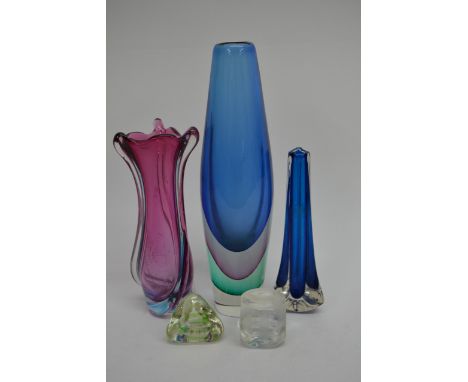 Three modern art coloured glass vases and two paper weight, no damage. Large blue vase height: 15inches approx Small blue vas