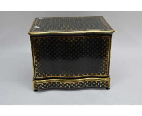 A fine quality, French Victorian Boulle inlaid liqour cabinet, inside set with a removable tray housing two drinking bottles 