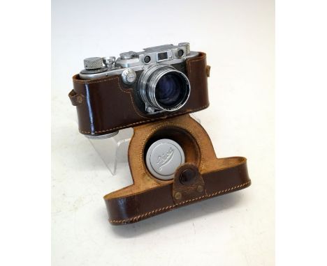 Leica IIIa Serial No.248287 (1937/38), having a Summitar f=5cm 1:2 lens Serial No.764665, in a Leica brown leather case  Cond