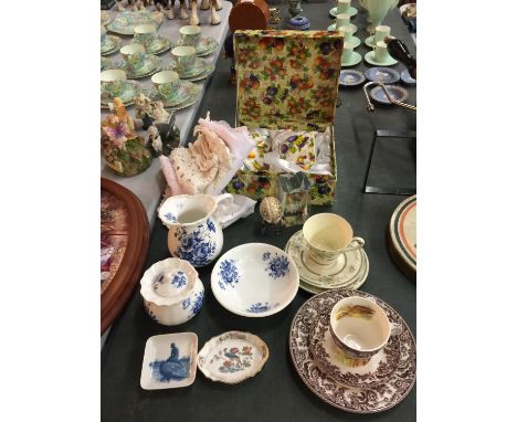 A QUANTITY OF CERAMICS TO INCLUDE, A ROYAL COPENHAGEN PIN DISH, WEDGWOOD, ASTBURY CHINA, A ROYAL DOULTON TRIO, ETC 