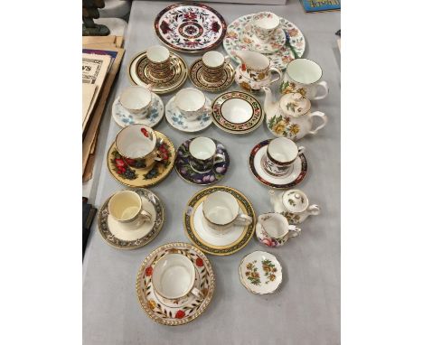 A QUANTITY OF CHINA CUPS AND SAUCERS TO NCLUDE, ROYAL CROWN DERBY, WEDGWOOD 'INDIA', ROYAL DOULTON 'CAMBERLEY', WEDGWOOD 'CLI