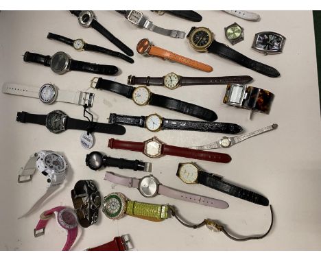A QUANTITY OF WRIST WATCHES TO INCLUDE CASIO, CITIZEN, ETC 