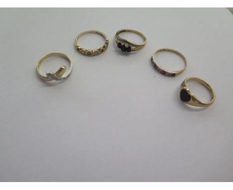 Five 9ct yellow gold dress rings sizes L to R - approx weight 11 grams - all generally good 