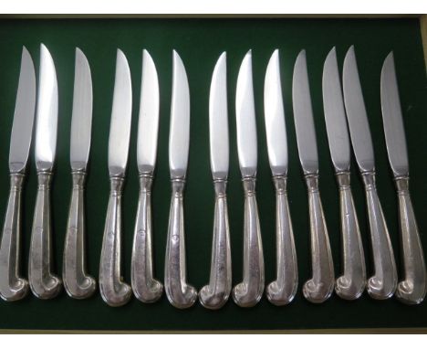 A set of 13 sterling silver handle pistol grip knives by Williamsberg Restoration the Steiff Factory Bultimore - Length 21cm 