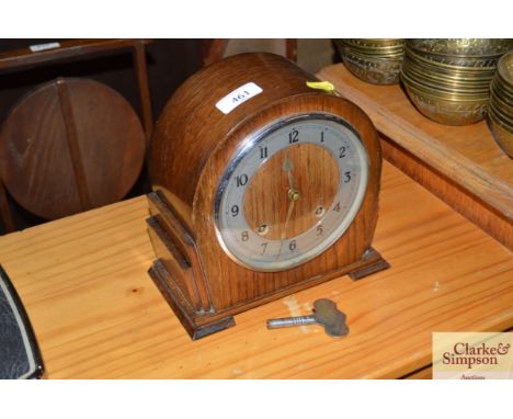 A Garrod oak cased Art Deco mantle clock 