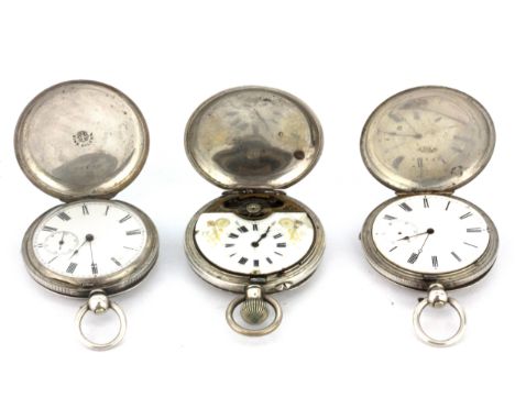 Three silver full hunter pocket watches. Condition : untested, hand missing in one of them.