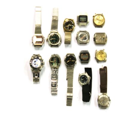 A bag of 14 gents vintage wrist watches. Condition: working condition unknown.