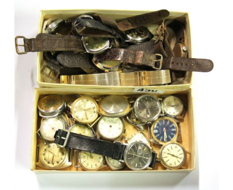 A quantity of men's vintage wrist watches. Condition : untested.