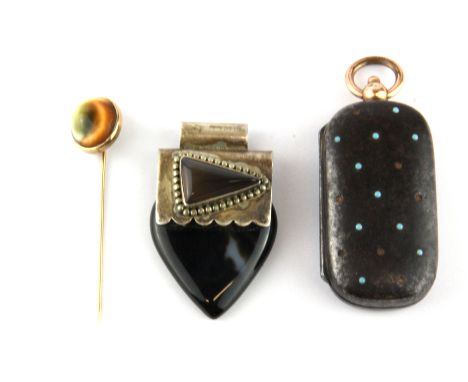 A 9ct stone set stick pin with a 925 silver and agate pendant and a gun metal sovereign case.