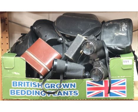 A quantity of mixed vintage binoculars.