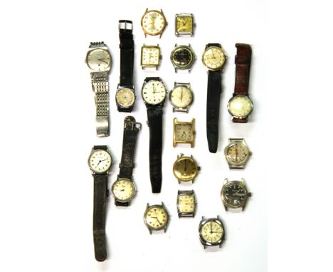 A bag of 19 vintage gent's wrist watches. Condition: working condition unknown.