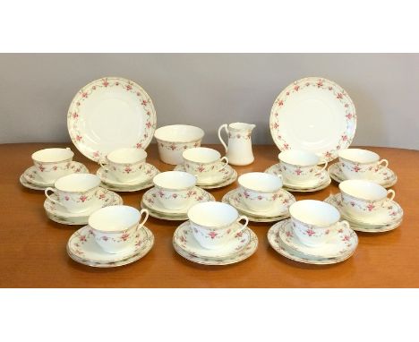 Thomas Forester Staffordshire tea service 1891-1954 Phoenix Nita (12 pieces)