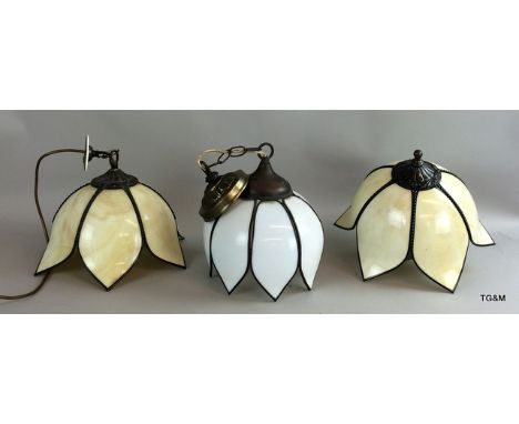 3 Tiffany style tulip shaped centre ceiling lamp