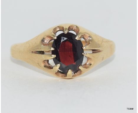 9ct gold mans garnet sygnet ring size W