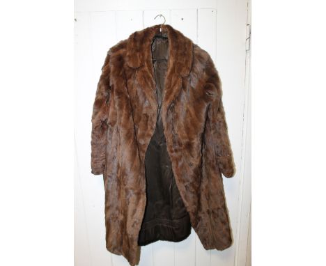 A VINTAGE MINK FUR COAT 