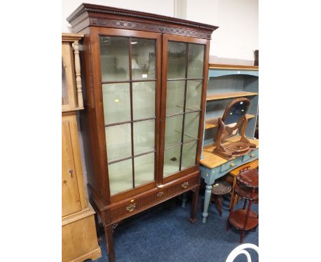 A 19TH CENTURY CHIPPENDALE DESIGN BOOKCASE ON STAND WITH SINGLE FRIEZE DRAWER, H 214, W 116, D 46 cm