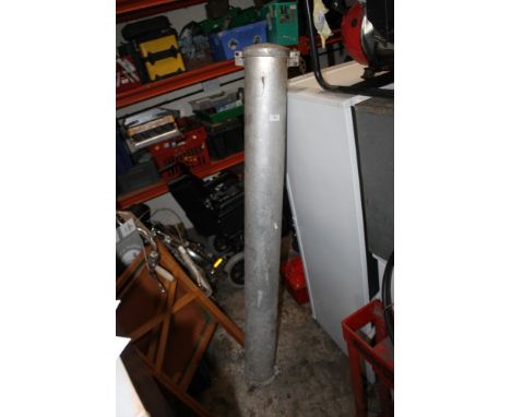 A VAN MOUNTABLE PIPE CONTAINER