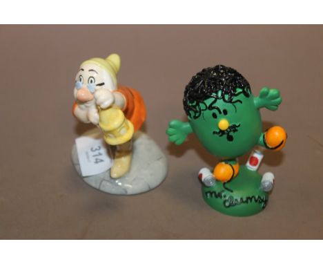 A ROYAL DOULTON SNOW WHITE COLLECTION FIGURE 'DOC WITH LANTERN' TOGETHER WITH A HOLLAND STUDIO CRAFT MR MEN 'MR CLUMSY' FIGUR
