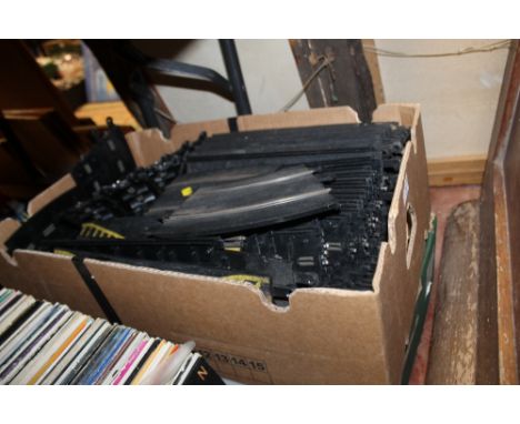 TWO TRAYS OF SCALEXTRIC TRACK ETC.
